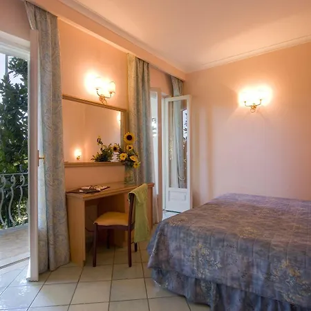 Hermitage & Thermal Hotel 4*